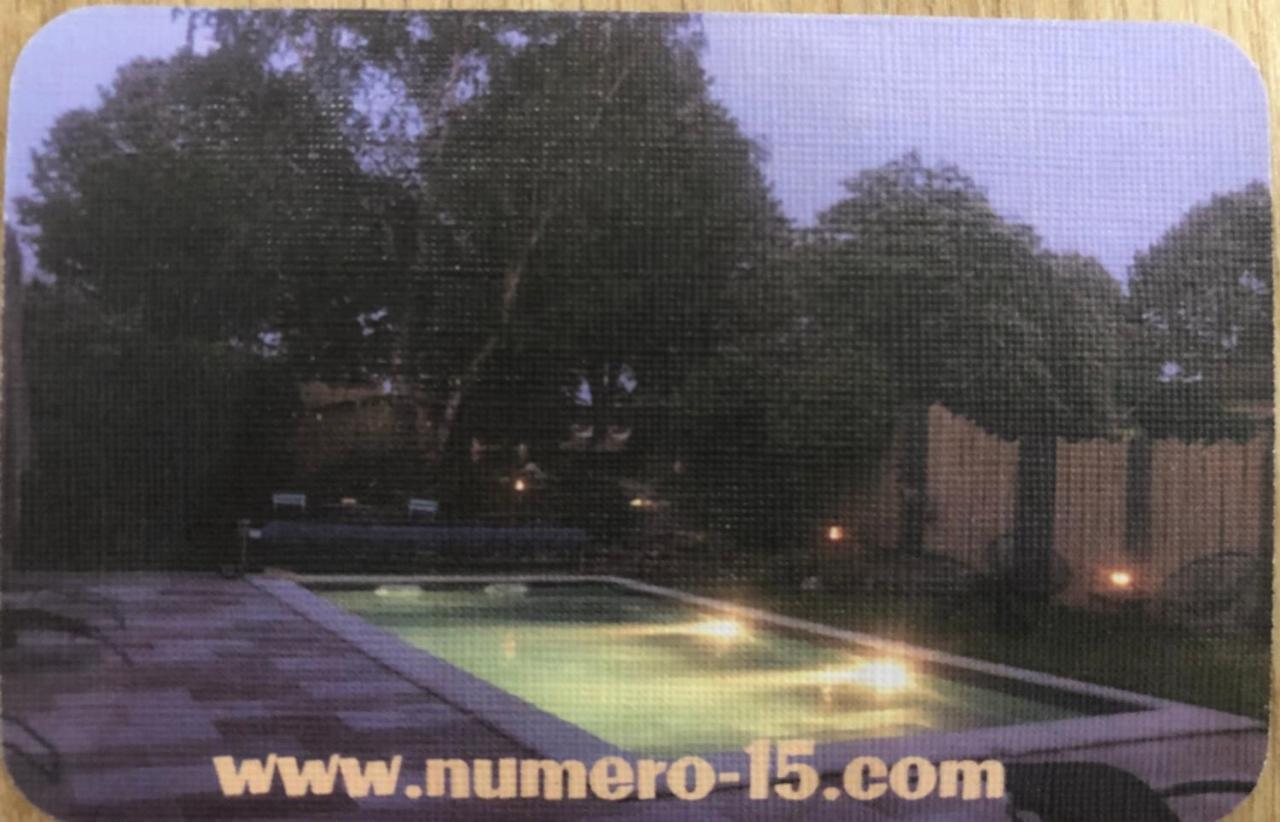 Le Numéro 15 Saint-Seurin-sur-l'Isle Exterior foto